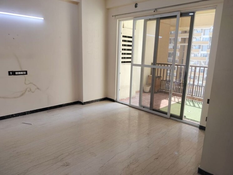 Room, gaur-sportswood 3 Bedroom 1850 Sq.Ft. Apartment In Sector 79 Noida 9862468