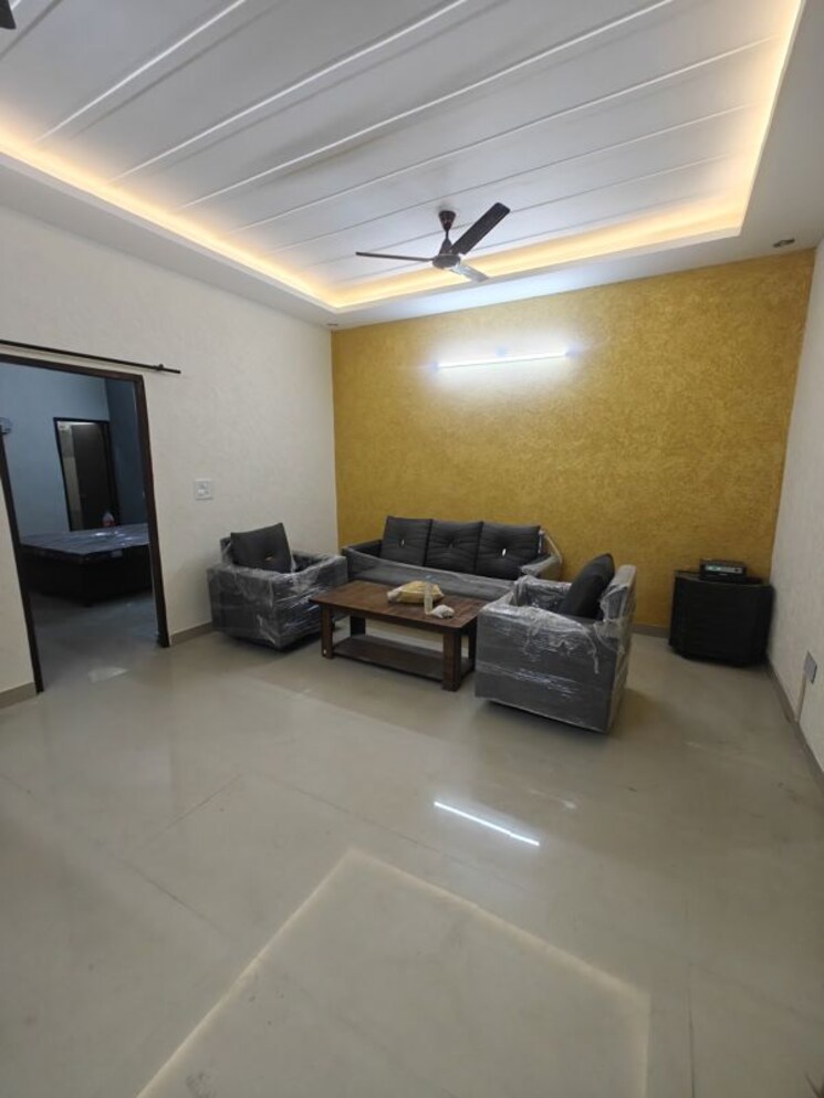 Living Room, vip road 2 Bedroom 1600 Sq.Ft. Apartment In Vip Road Zirakpur 9862514