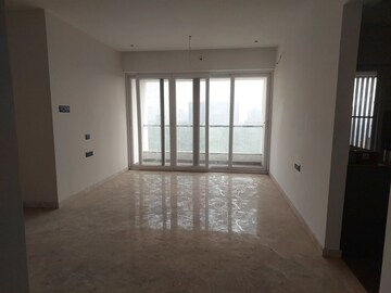 Room in 3.5 BHK Apartment at Venkatesh Flora Phase II, Mundhwa – for Rent