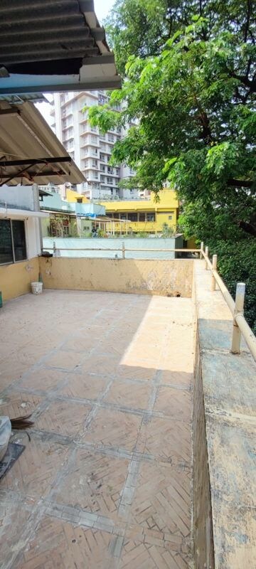 Balcony in 1 BHK Apartment at Matunga – for Rent