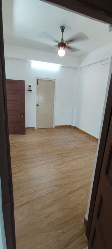 Room in 1 BHK Apartment at Matunga – for Rent