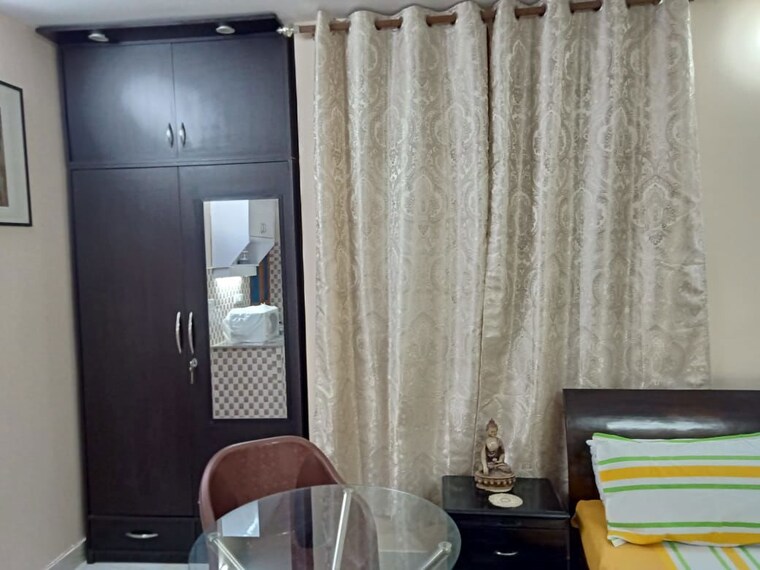 undefined, defence colony Studio 550 Sq.Ft. Apartment In Defence Colony Delhi 9862488