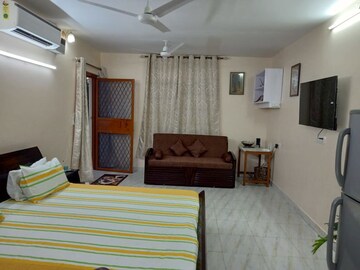 Studio Apartment For Rent in Defence Colony