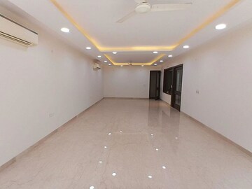 Room in Studio Apartment at Defence Colony – for Rent