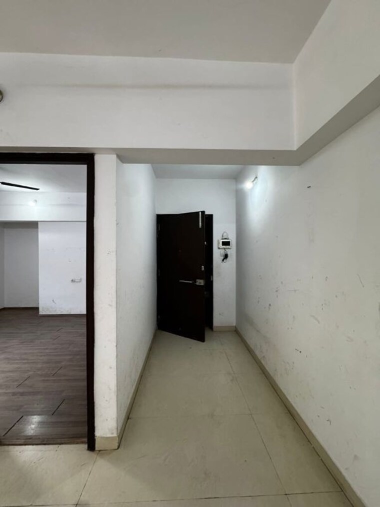 Room, lodha-splendora 3 Bedroom 953 Sq.Ft. Apartment In Ghodbunder Road Thane 9862541