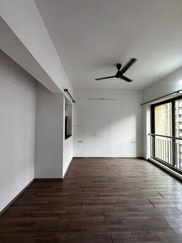 Room in 3 BHK Apartment at Lodha Splendora, Ghodbunder Road – for Rent