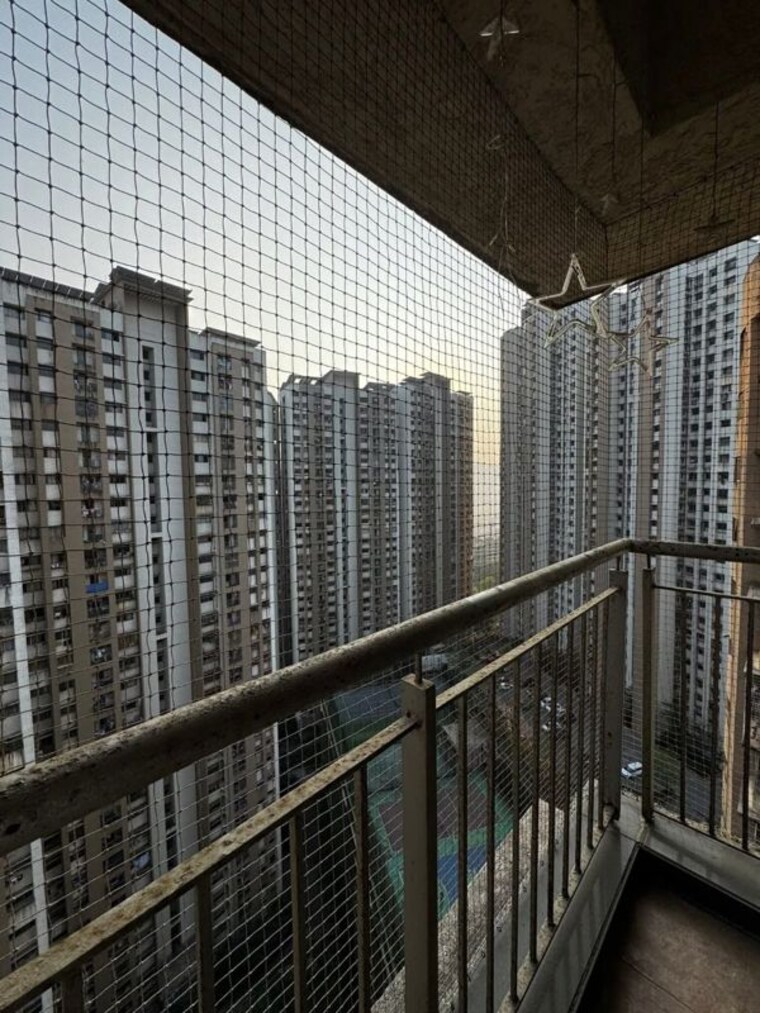 Balcony, lodha-splendora 3 Bedroom 953 Sq.Ft. Apartment In Ghodbunder Road Thane 9862541