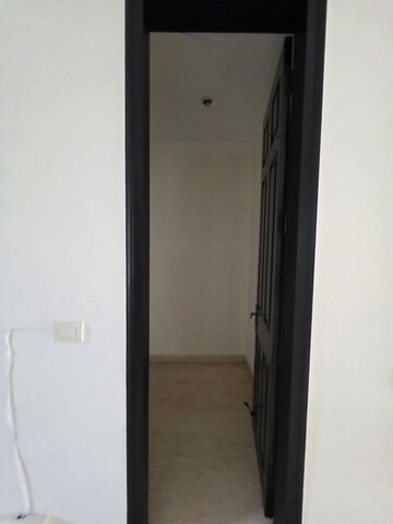 3 BHK Apartment For Rent in Mahagun Mirabella, Sector 79