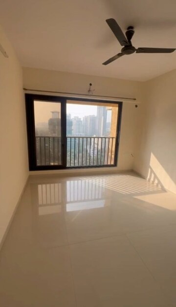 Room in 3 BHK Apartment at Chandak Stella, Goregaon West – for Sale