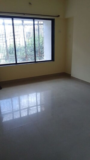 Room in 2 BHK Apartment at GHP Woodland Heights, Chandivali – for Rent