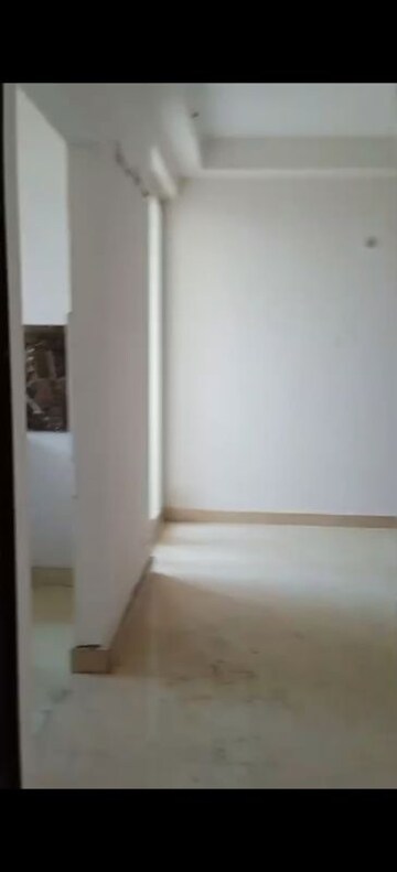 Room in 2 BHK Apartment at Amrapali Riverview, Amrapali Leisure Valley – for Sale