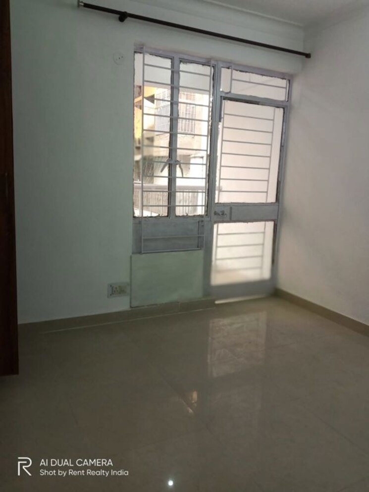 Room, vasant kunj 1 Bedroom 650 Sq.Ft. Apartment In Vasant Kunj Delhi 9862532