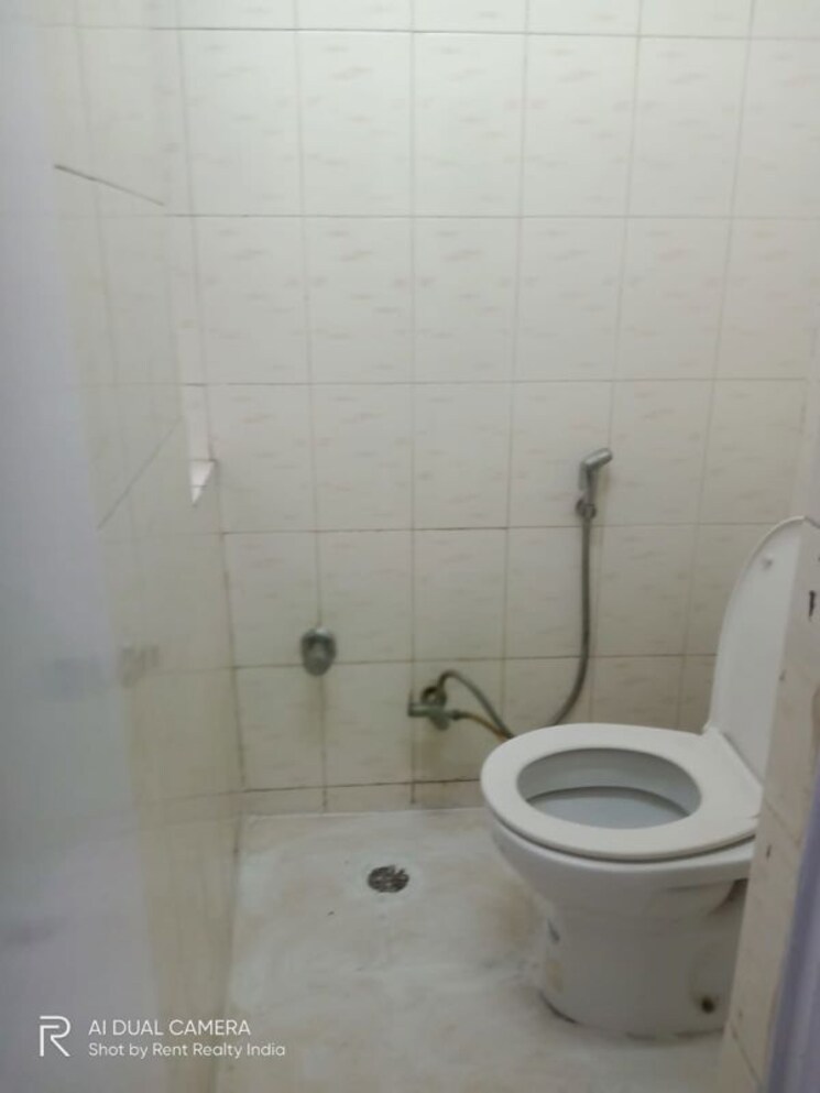 Bathroom, vasant kunj 1 Bedroom 650 Sq.Ft. Apartment In Vasant Kunj Delhi 9862532