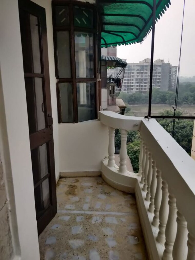 Balcony, dwarka 3.5 Bedroom 1650 Sq.Ft. Apartment In Dwarka Delhi 9862582
