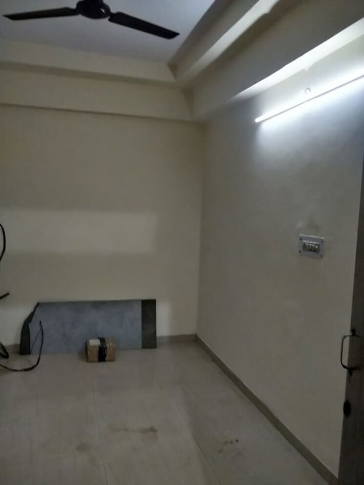 Bathroom, dwarka 3.5 Bedroom 1650 Sq.Ft. Apartment In Dwarka Delhi 9862582