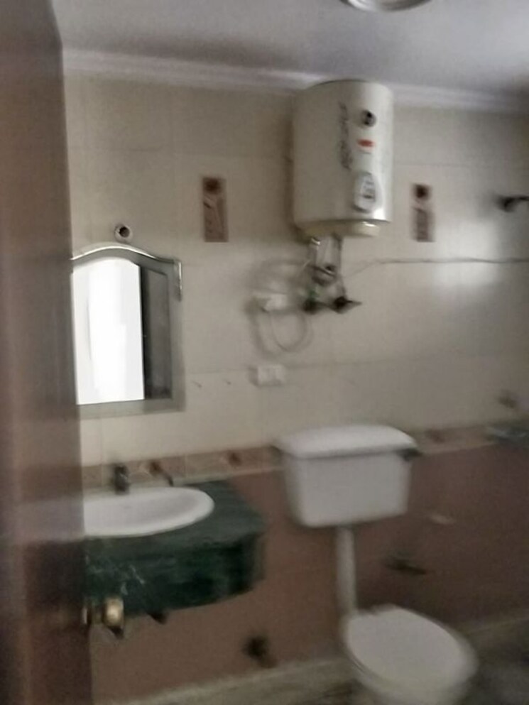 Bathroom, dwarka 3.5 Bedroom 1650 Sq.Ft. Apartment In Dwarka Delhi 9862582