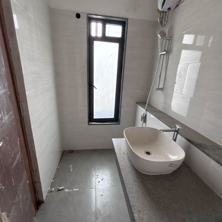 Bathroom, dynamix-divum 2 Bedroom 757 Sq.Ft. Apartment In Riddhi Gardens Mumbai 9862696