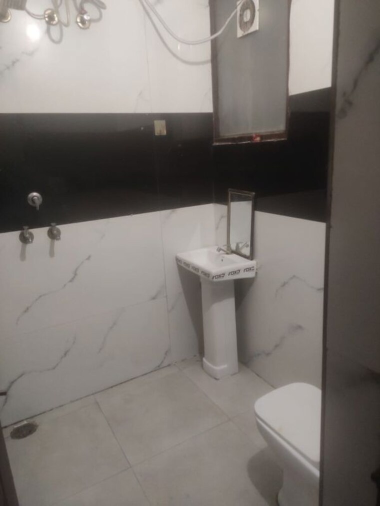 Kitchen, vip road 1 RK 900 Sq.Ft. Apartment In Vip Road Zirakpur 9862700