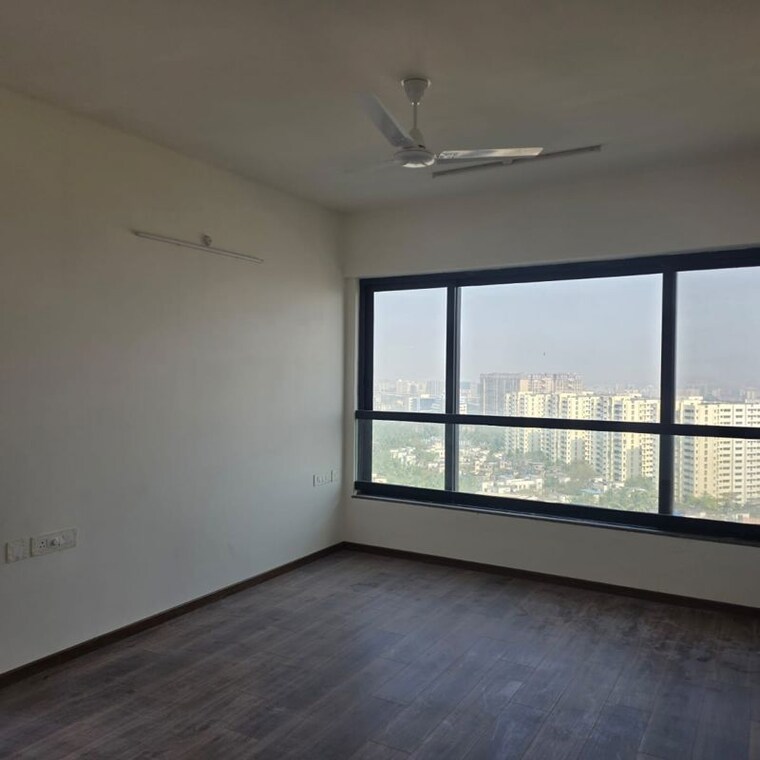 Room, bandra east 5 Bedroom 1800 Sq.Ft. Apartment In Bandra East Mumbai 9862705