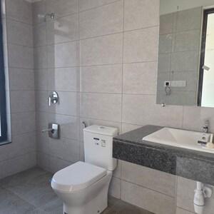 Bathroom in 5 BHK Apartment at Bandra East – for Rent