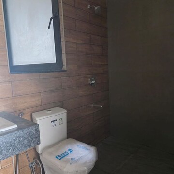 Bathroom in 5 BHK Apartment at Bandra East – for Rent