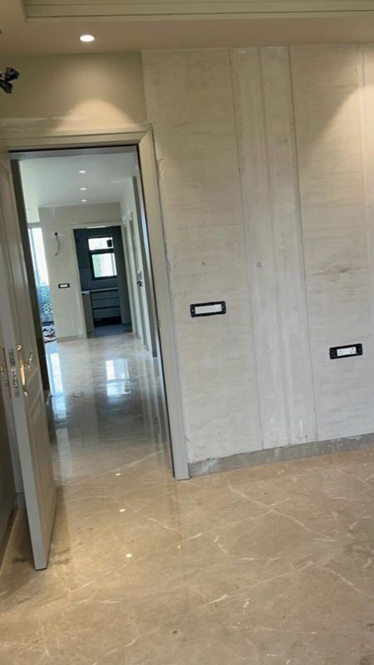 undefined, new industrial township 5 Bedroom 2200 Sq.Ft. Builder Floor In New Industrial Township Faridabad 9862706