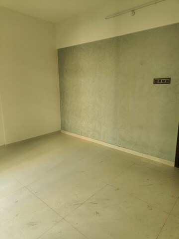 Room in 3 BHK Apartment at Shree Palaash Oak, Baner – for Rent