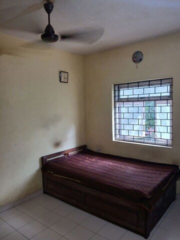 Room in 1 BHK Apartment at Merces – for Rent