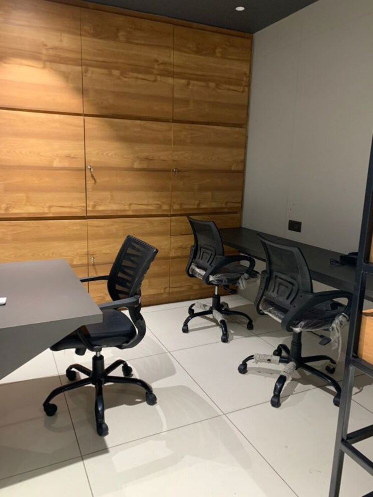 Team Area, true-westgate Commercial Office Space 1750 Sq.Ft. In Makarba Ahmedabad 9862722