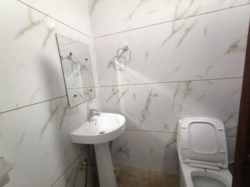 Bathroom in 2 BHK Builder Floor at LudhianA-Chandigarh Road – for Rent