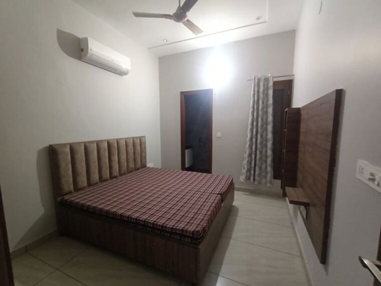 Bedroom, ludhiana chandigarh road 2 Bedroom 1451 Sq.Ft. Builder Floor In LudhianA Chandigarh Road Ludhiana 9862734