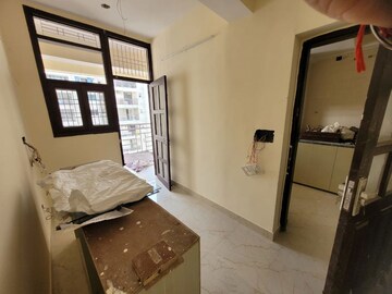 Furnished Amenities in 3 BHK Apartment at Dwarka – for Rent