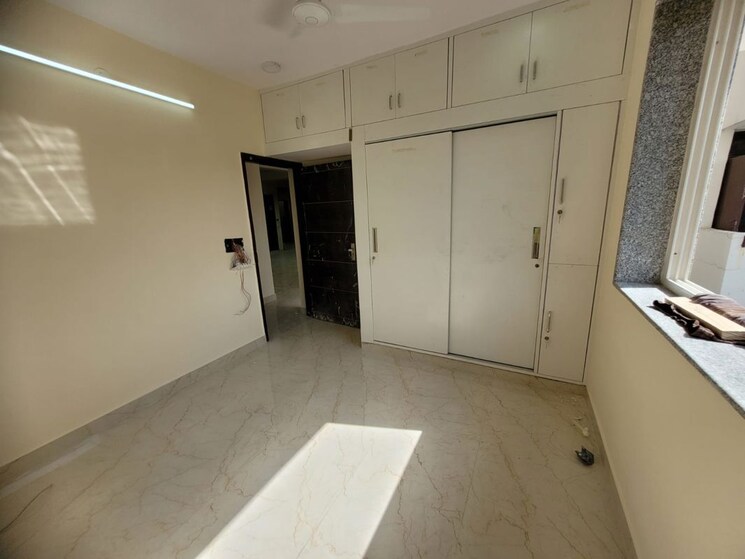 Room, dwarka 3 Bedroom 1850 Sq.Ft. Apartment In Dwarka Delhi 9862701