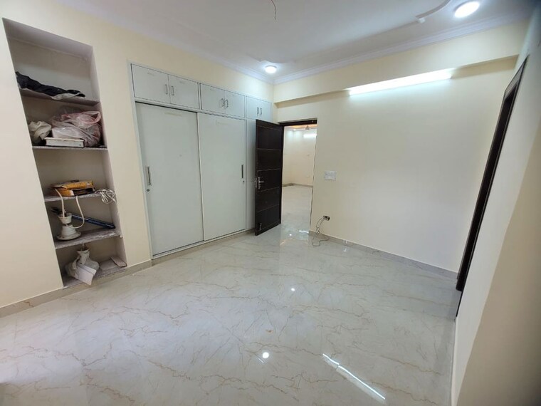 Room, dwarka 3 Bedroom 1850 Sq.Ft. Apartment In Dwarka Delhi 9862701