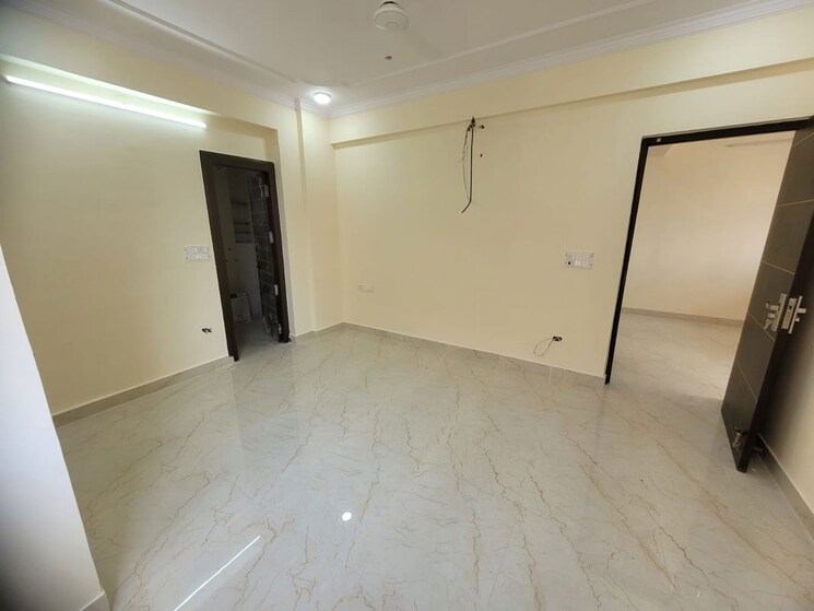 Room, dwarka 3 Bedroom 1850 Sq.Ft. Apartment In Dwarka Delhi 9862701