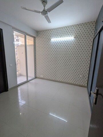 Room in 2 BHK Apartment at Nimbus The Hyde park, Sector 78 – for Rent