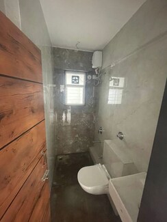 2 BHK + Servant Room Apartment For Rent in Yash Trinity