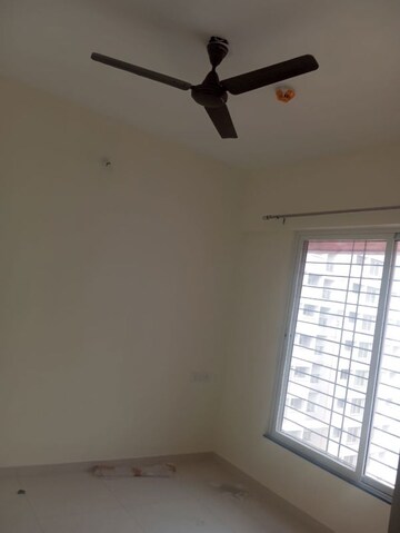 Room in 2 BHK Apartment at Kolte Patil Life Republic R 10, Hinjewadi – for Rent