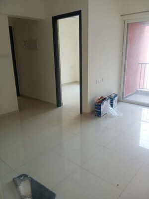 Room in 2 BHK Apartment at Kolte Patil Life Republic R 10, Hinjewadi – for Rent