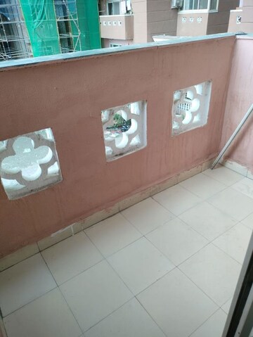 Furnished Amenities in 3 BHK Apartment at Nimbus The Hyde park, Sector 78 – for Rent