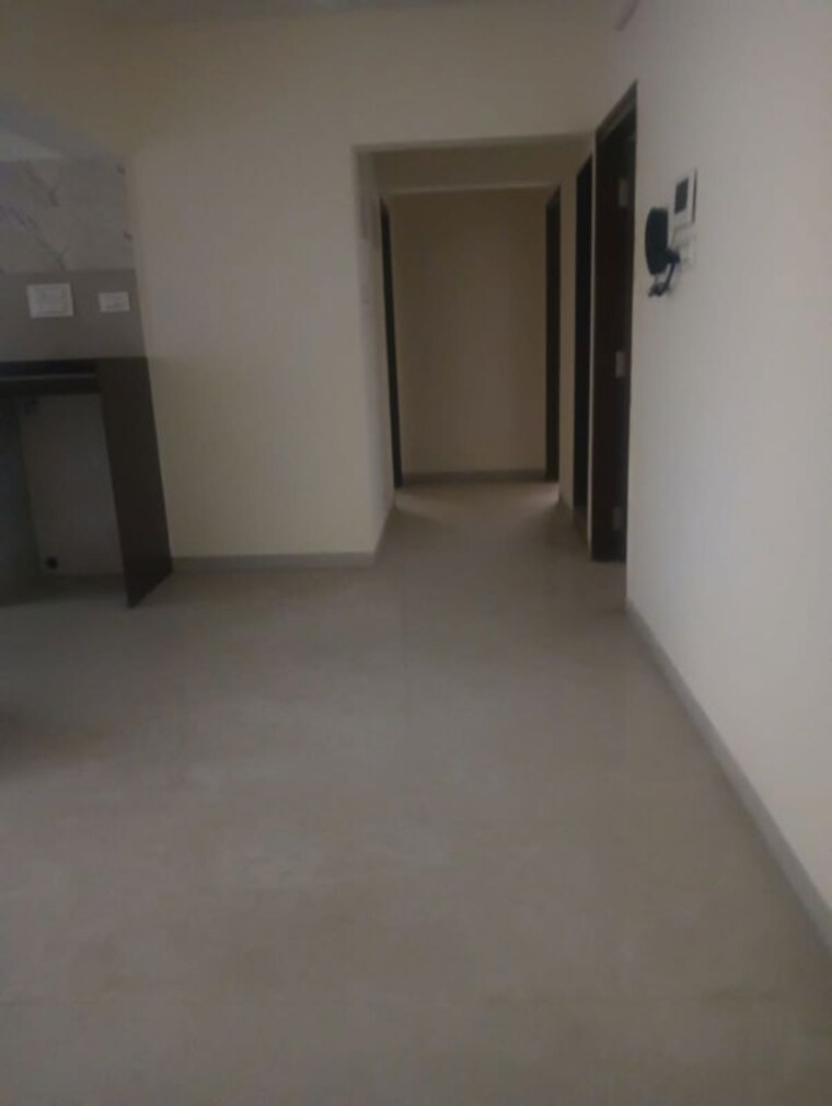 Room, goregaon east 3 Bedroom 819 Sq.Ft. Apartment In Goregaon East Mumbai 9862849