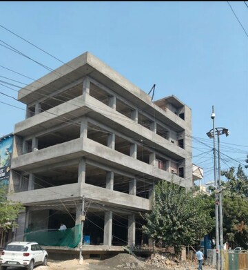  Showroom For Rent in Model Town