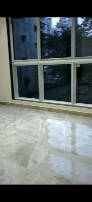 Room in 1 BHK Apartment at Siddharth Nagar CHS Goregaon, Goregaon West – for Sale