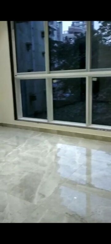 Room in 1 BHK Apartment at Siddharth Nagar CHS Goregaon, Goregaon West – for Sale