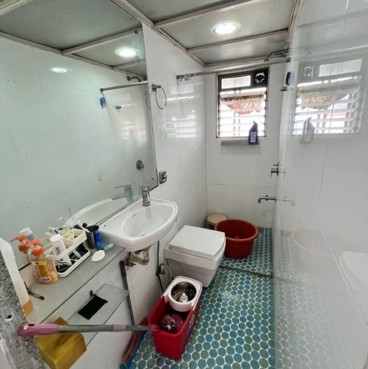 Attached Bathroom, andheri east 2 Bedroom 450 Sq.Ft. Apartment In Andheri East Mumbai 9862979