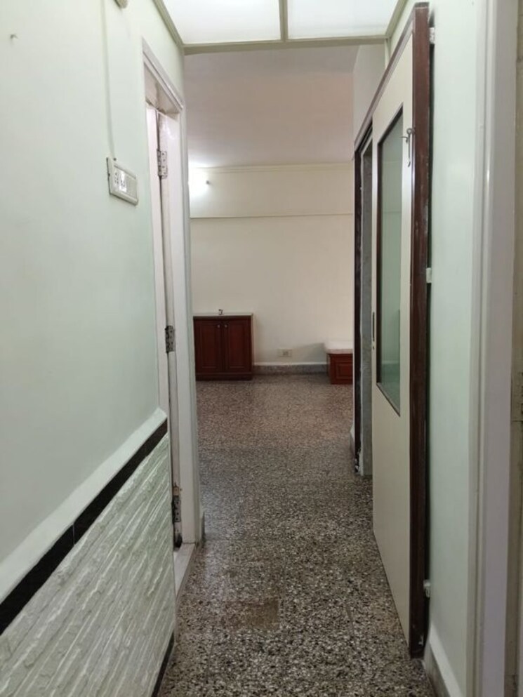 Hall, goregaon east 2 Bedroom 750 Sq.Ft. Apartment In Goregaon East Mumbai 9862999