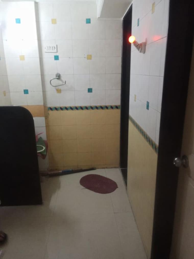 Bathroom, radium-annexe 1 Bedroom 450 Sq.Ft. Apartment In Goregaon East Mumbai 9863011