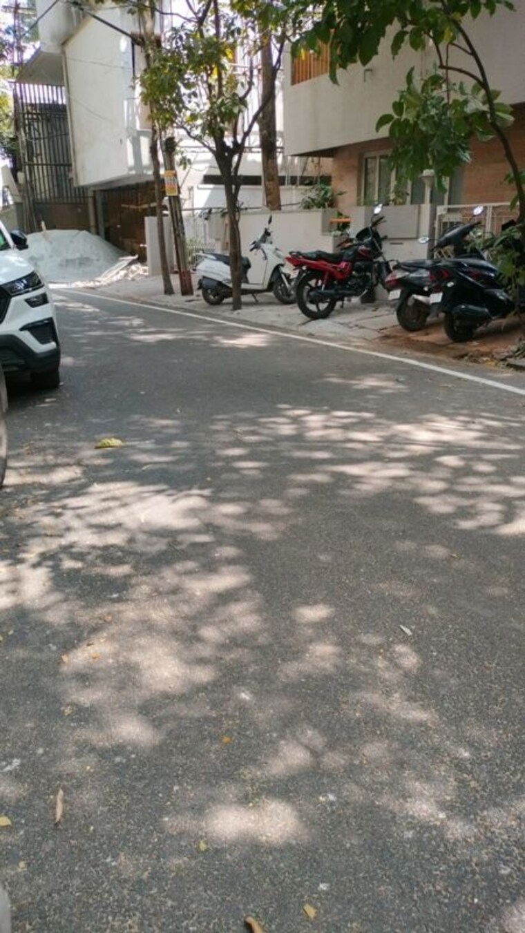 Nearby, koramangala  4220 Sq.Ft. Plot In Koramangala Bangalore 9862968