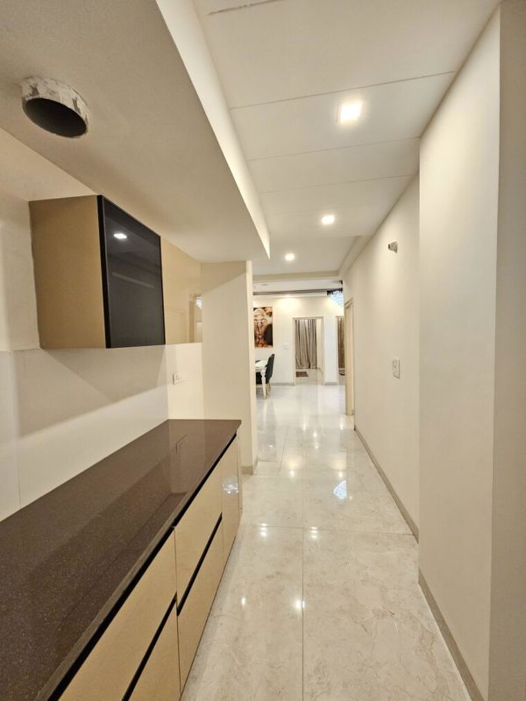 undefined, ramgarh bhudda 3 Bedroom 1660 Sq.Ft. Apartment In Ramgarh Bhudda Zirakpur 9863036