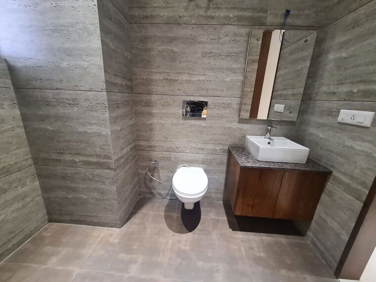 Bathroom, pir machalla 3 Bedroom 1800 Sq.Ft. Apartment In Pir Machalla Zirakpur 9863045